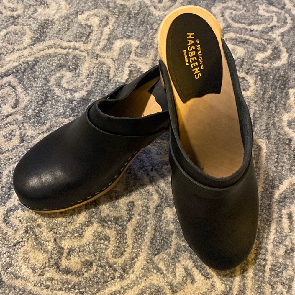 New without box Swedish Hasbeens Slip In Classic Clog